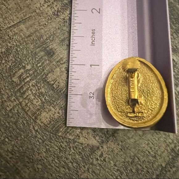 Signed Napier Vintage Faux Pearl Teardrop Screw Clip On Earrings - Picture 7 of 7